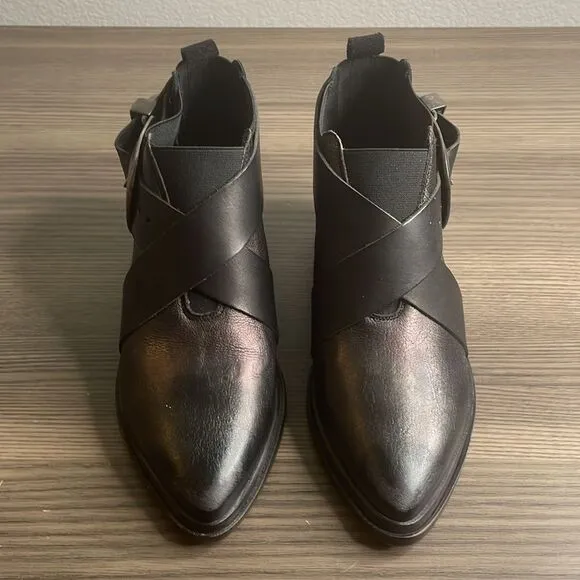Free People Western Maverick Chelsea Boots size 6