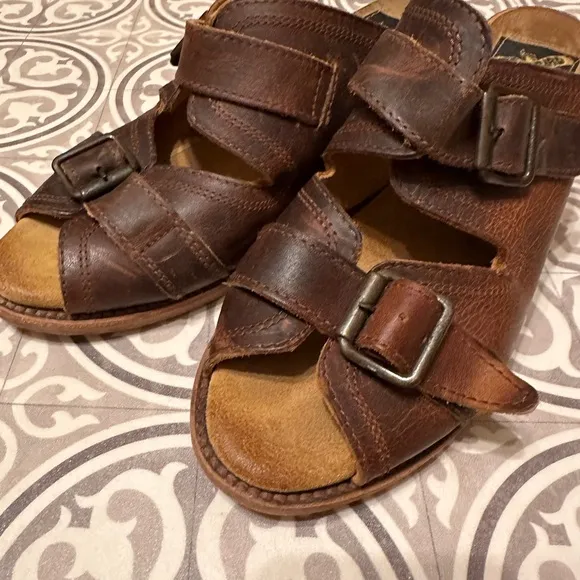 Freebird by Steven Caprice leather sandals size 9
