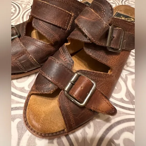 Freebird by Steven Caprice leather sandals size 9