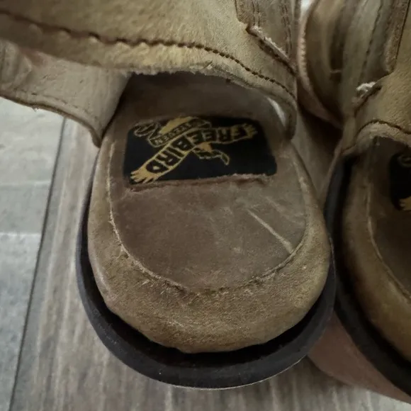 Freebird Quail sandals size 6