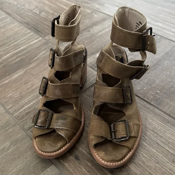 Freebird Quail sandals size 6