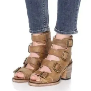 Freebird Quail sandals size 6