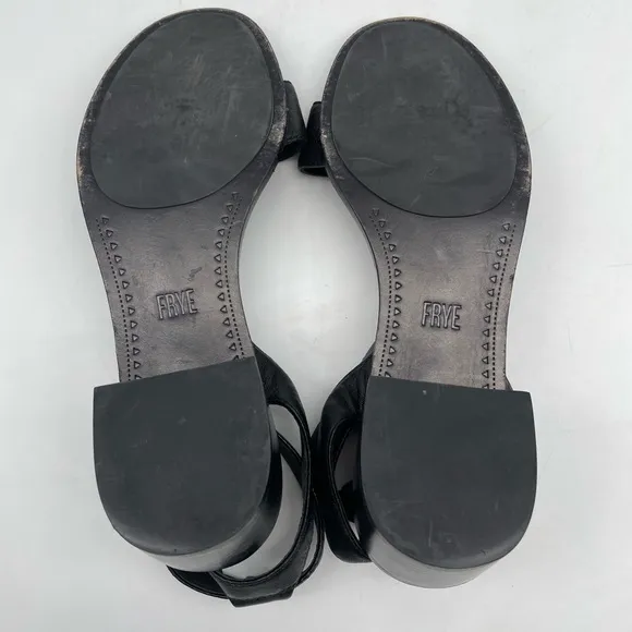 Frye CINDY Black leather strappy sandals. Size 7.5
