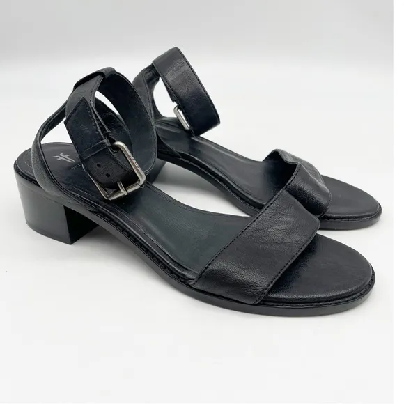 Frye CINDY Black leather strappy sandals. Size 7.5