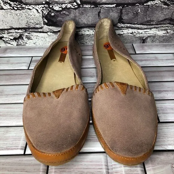 Frye Company Taupe Suede Leather Slip On Flats Shoes Women’s Sz 9.5M US/40EU.