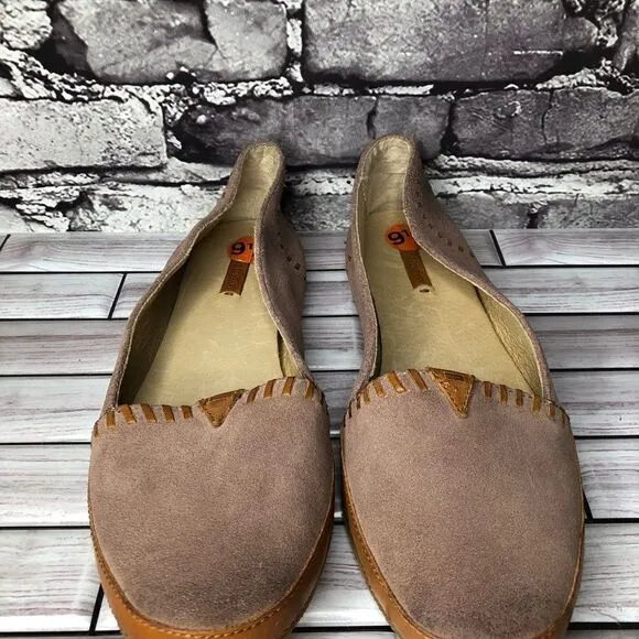 Frye Company Taupe Suede Leather Slip On Flats Shoes Women’s Sz 9.5M US/40EU.