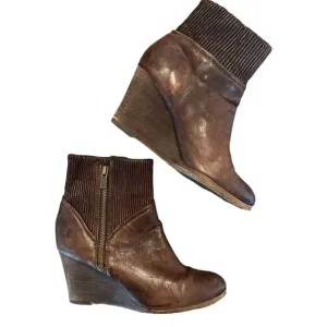 Frye Corby Side Zip Ruched Moto Brown Leather Wedge Ankle Booties Boots Size 7