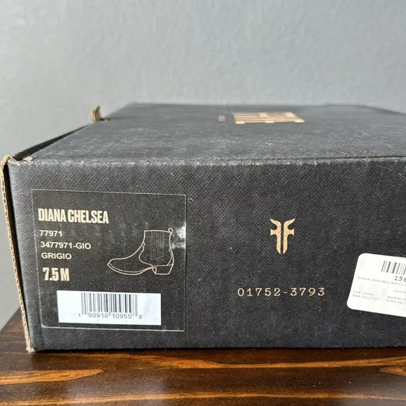 Frye Diana Chelsea Boots Sz 7.5