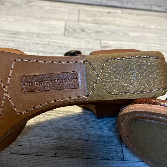 FRYE Dierdre Women's Ankle Strap Brown Leather Wedge Sandals Size 9