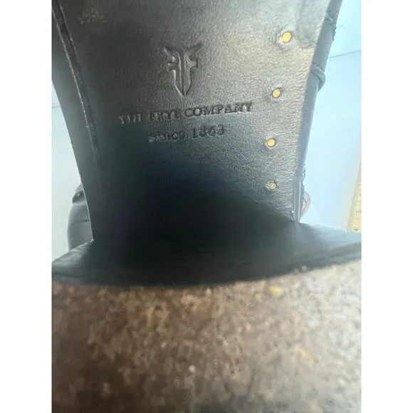 FRYE Janis Shield Black Leather Almond Toe Block Heel  Side Zip Ankle Boots 8.5B