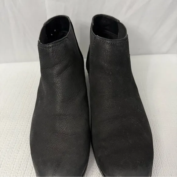 Frye Mallory Chelsea Leather Black Boots