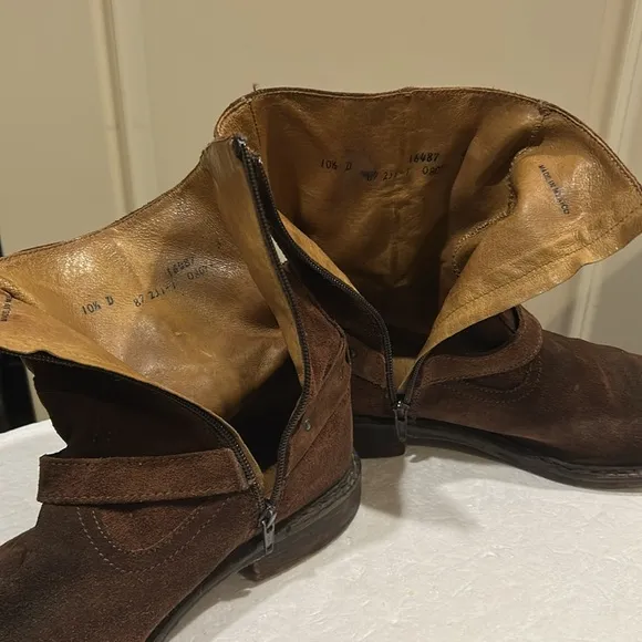 Frye men’s brown suede leather buckle side zipper calf length boots size 10.5