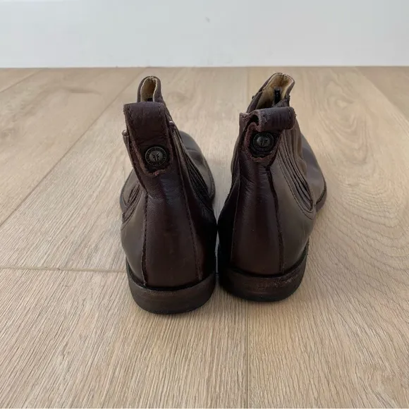Frye Phillip Chelsea boots women's brown size 7