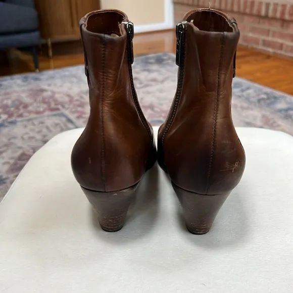 FRYE Phoebe Bootie Women's Side Zipper, Brown Leather Ankle Boot