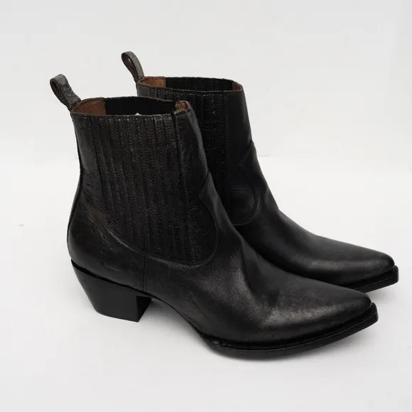 Frye. Sacha Chelsea Boot.