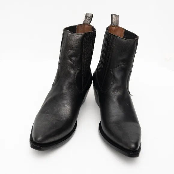 Frye. Sacha Chelsea Boot.