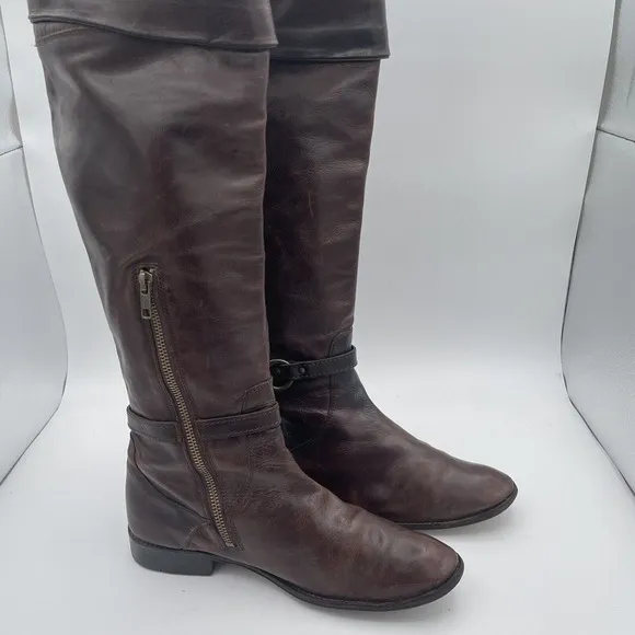 Frye Tall Knee High Riding Boots Women's Size 8 Brown Leather Buckle Side Zip