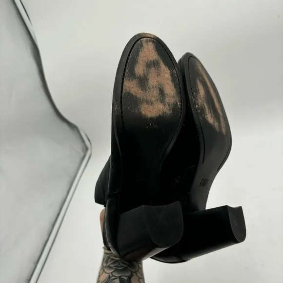 Frye Women’s 8.5 Smooth Black Leather Side Zip Ankle Boots