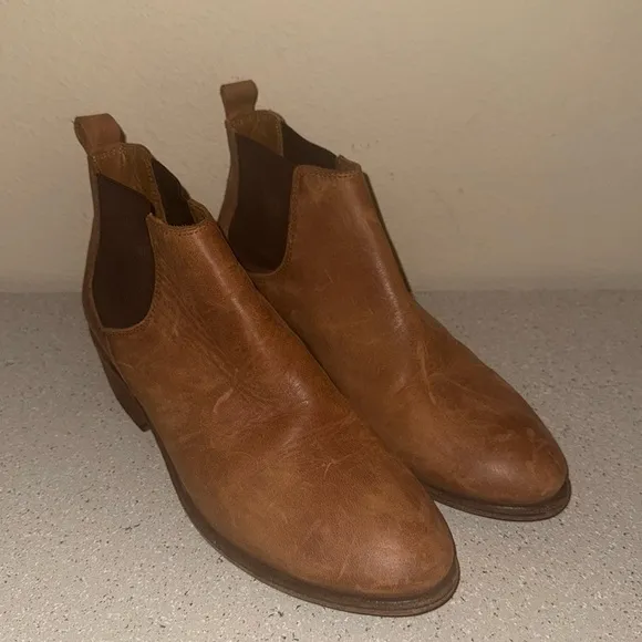 Frye Women’s Chelsea Brown Leather Boots Size 7‎