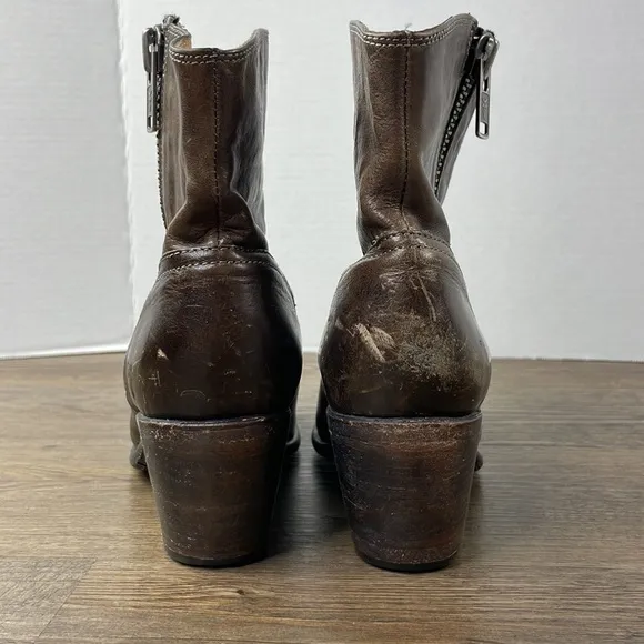 Frye Women’s Leather Leslie 76751 Brown  Ankle Side Zip Booties Boots, size 8.5