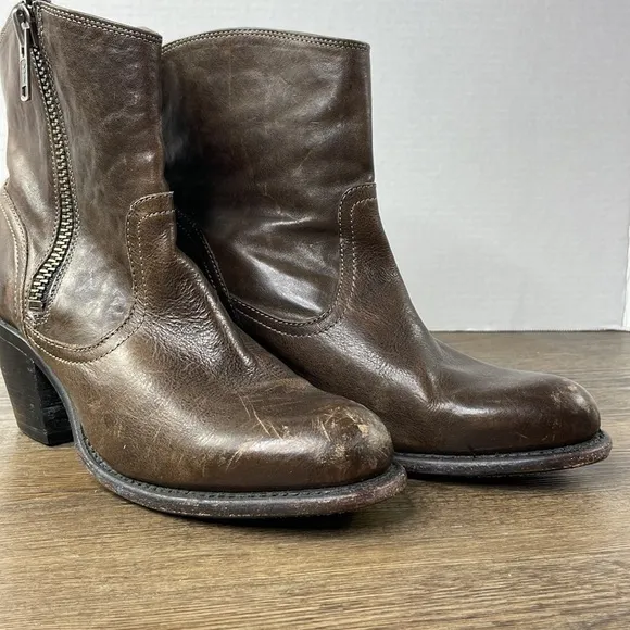 Frye Women’s Leather Leslie 76751 Brown  Ankle Side Zip Booties Boots, size 8.5