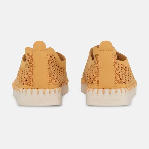 Fun! Ilse Jacobsen Denmark Tulip Perforated Flats in Golden Nugget Suede 38 7.5