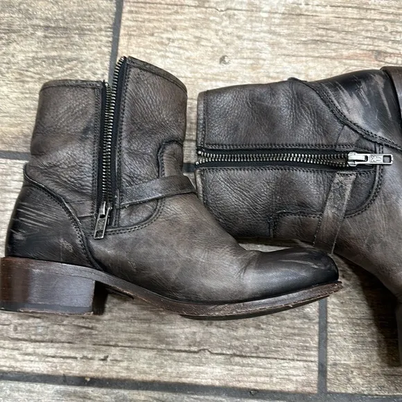 Fyre‎ Women’s Dark Brown Leather Lynn Moto Chelsea Boots