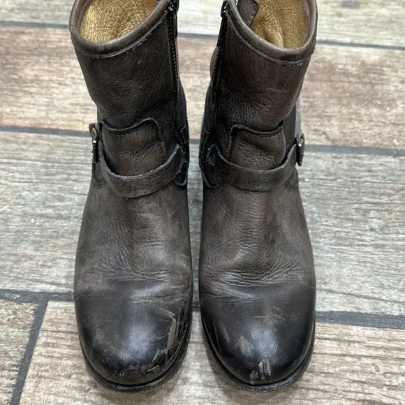 Fyre‎ Women’s Dark Brown Leather Lynn Moto Chelsea Boots