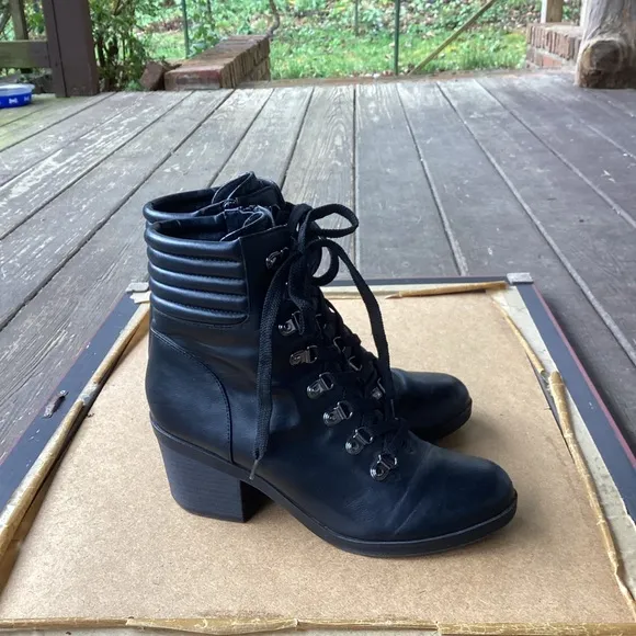 G by Guess Women's Black Lace-Up Boots with side zipper, size 8.5