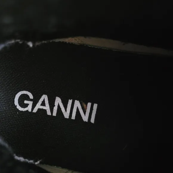 GANNI TWO TONE CHELSEA BOOTS
