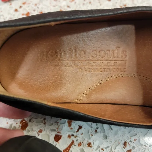GENTLE SOULS by Kenneth Cole Suede and Leather Flats