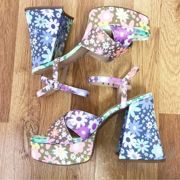 GIANNI BINI Ulti-Mate 70s Floral Platform Sandals Strappy Chunky Heel Size 8.5