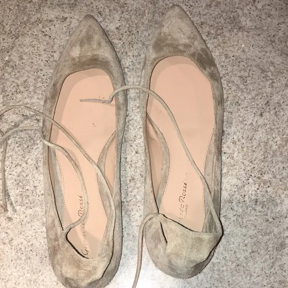 GIANVITO ROSSI TAN SUEDE EUC ANKLE TIE UP BALLET FLATS SIZE 40