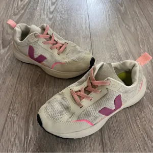 Girls Pink Veja Sneakers