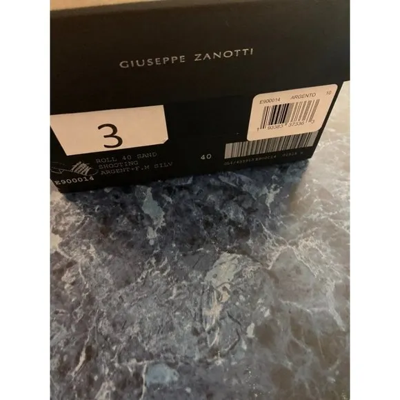 Giuseppe Zanotti Michelle Open-Toe Sandals Silver Women’s EU 40/US 10 $820. Ligh