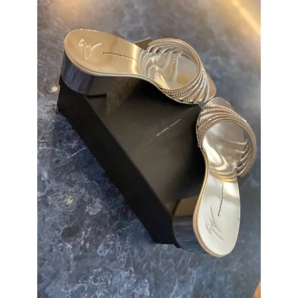 Giuseppe Zanotti Michelle Open-Toe Sandals Silver Women’s EU 40/US 10 $820. Ligh