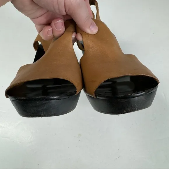 Givenchy Women’s Leather Heeled Sandals Size 39