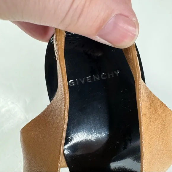 Givenchy Women’s Leather Heeled Sandals Size 39