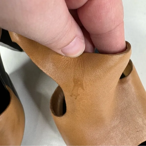 Givenchy Women’s Leather Heeled Sandals Size 39