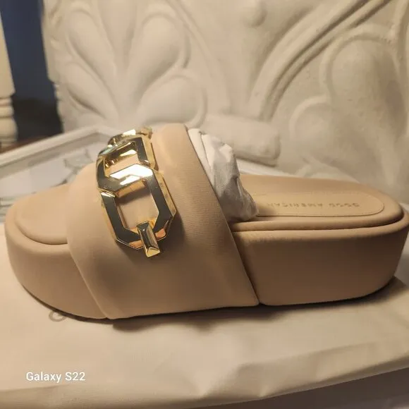 Good American Cream Platform Slides. NIB. Size 6.5