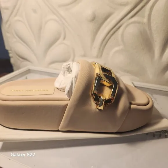 Good American Cream Platform Slides. NIB. Size 6.5