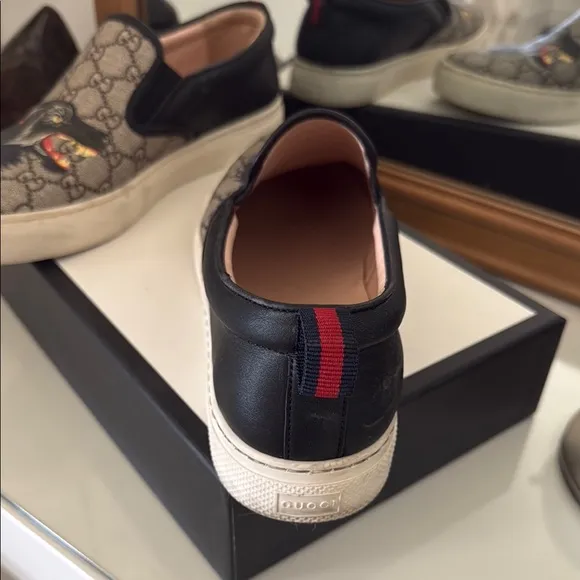 Gucci Black and Brown Loafers with GG Supreme Canvas