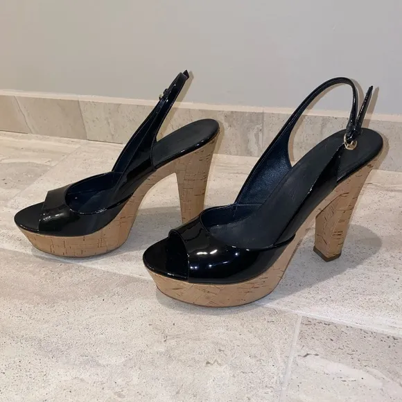 Gucci black patent leather platform sandals