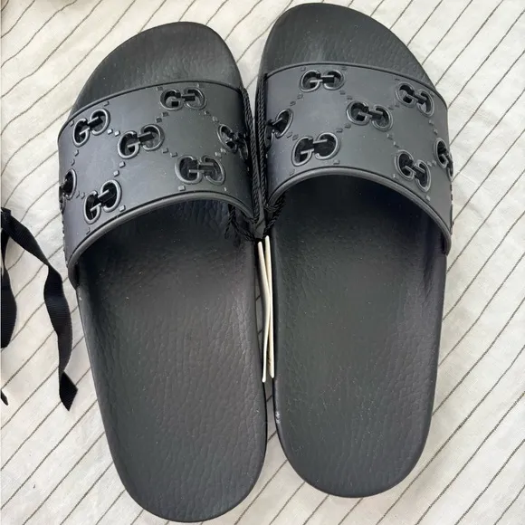 Gucci Black Rubber GG Logo Pursuit Slides Black Womens Size Us 8.5