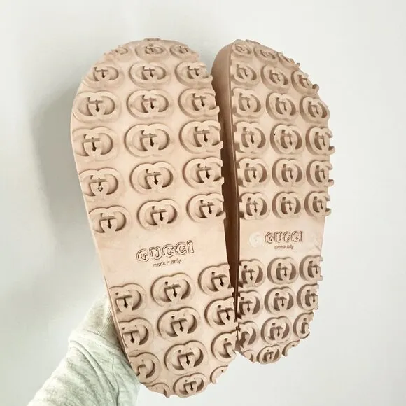 Gucci G logo interlocking rubber slides