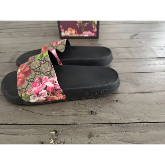 Gucci GG Blooms Supreme Floral Slide Sandals Ebony Multicolor Canvas Size 36 6