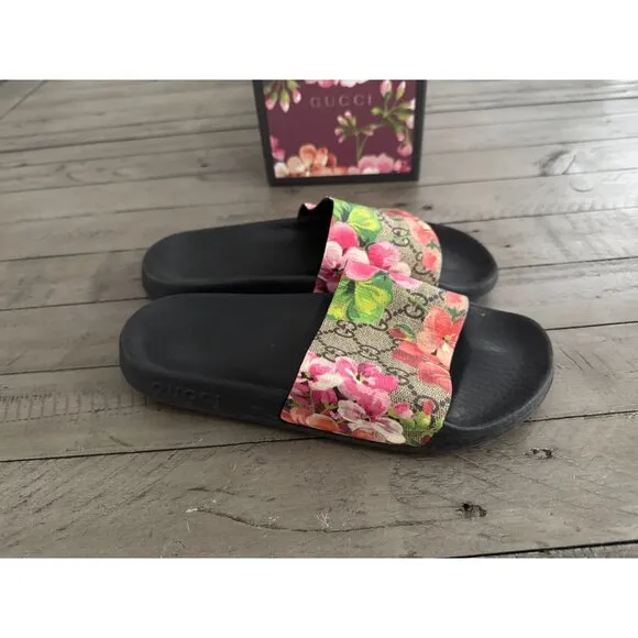 Gucci GG Blooms Supreme Floral Slide Sandals Ebony Multicolor Canvas Size 36 6