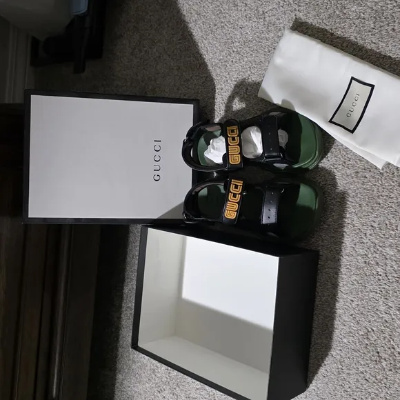 Gucci Kids Black and Green Sandals