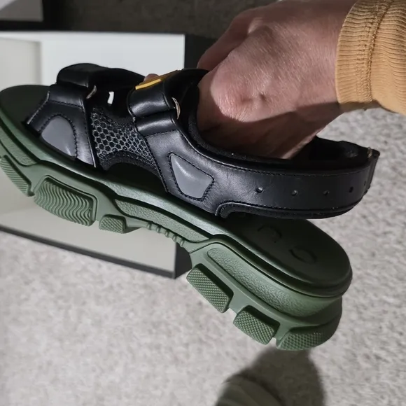 Gucci Kids Black and Green Sandals
