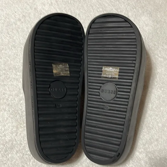 Guess Los Angeles platforms Men’s Size 9Like new